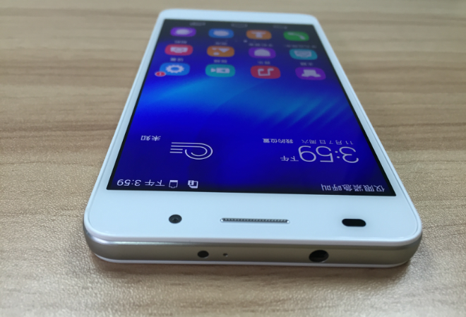 华为荣耀6 名称:华为荣耀6 h60-l01 版本:移动4g/3g/2g 联通2g 赠品