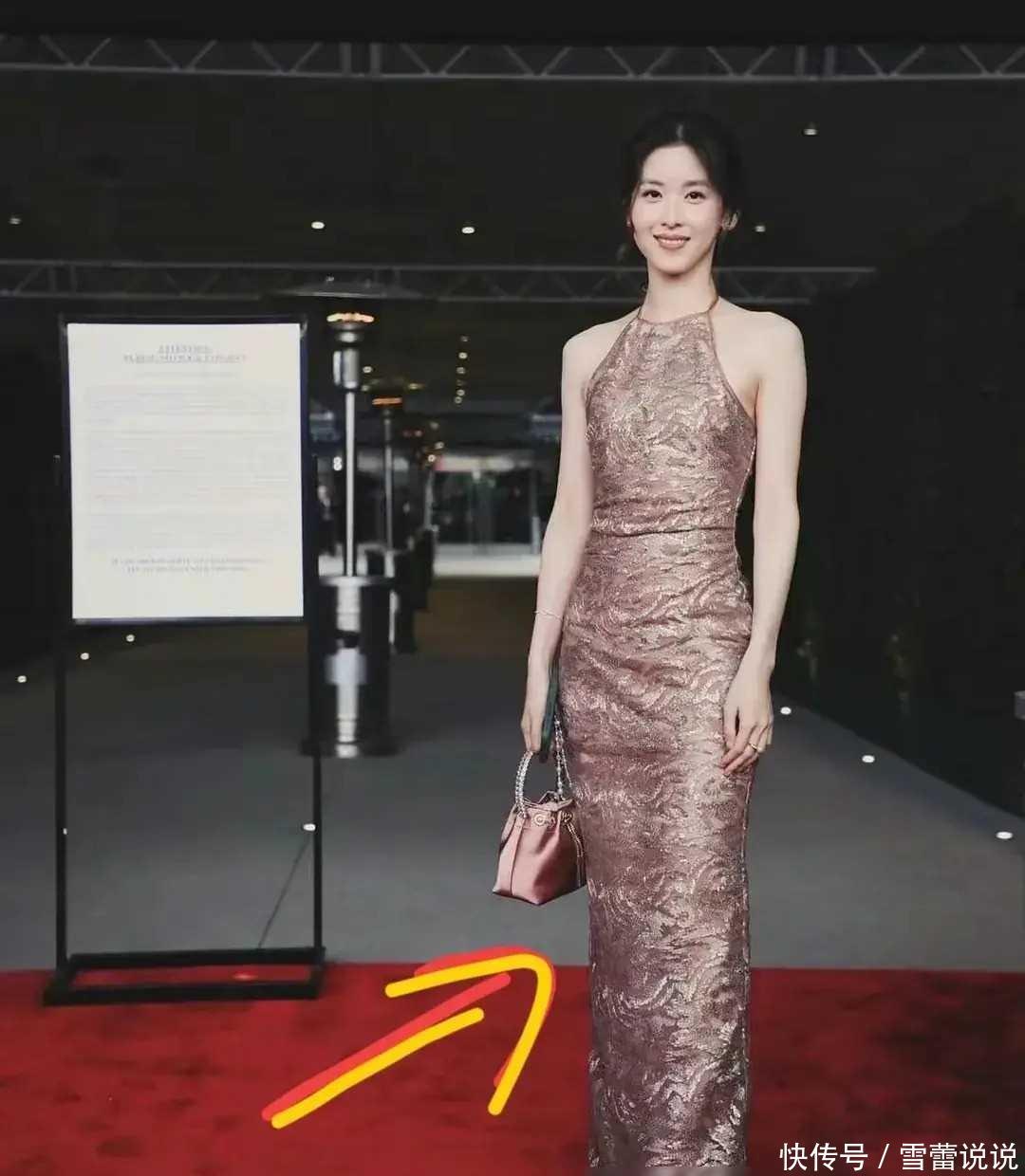 章泽天惊艳亮相美国名流晚宴!透视长裙超性感,颜值大变惊艳全场 - 360娱乐,你开心就好