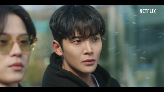 状态,与正在执行特别任务的地狱使者具玲(金喜善 饰),林龙九(尹智温