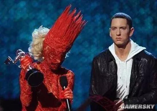 蒙面歌王的开山鼻祖行走的重口味海胆生肉片火锅造型于是gaga做出了一