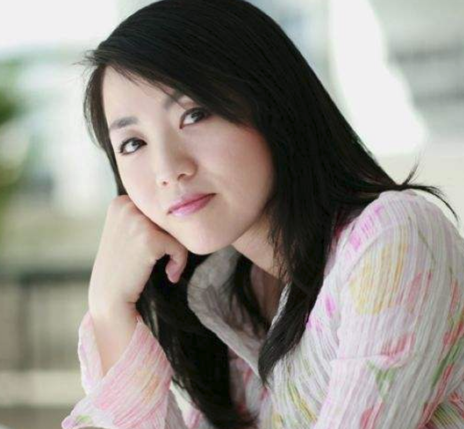 央视主播杨丹:嫁初恋丁克15年愁坏婆婆,40岁意外得子全家乐开怀 - 360娱乐,你开心就好