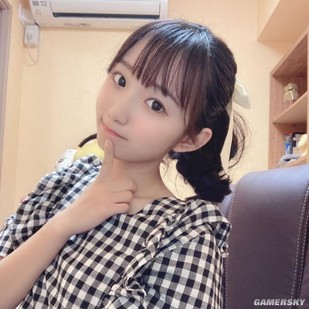 幼齿长相引人怜爱21岁的萝莉脸女子偶像音井结衣