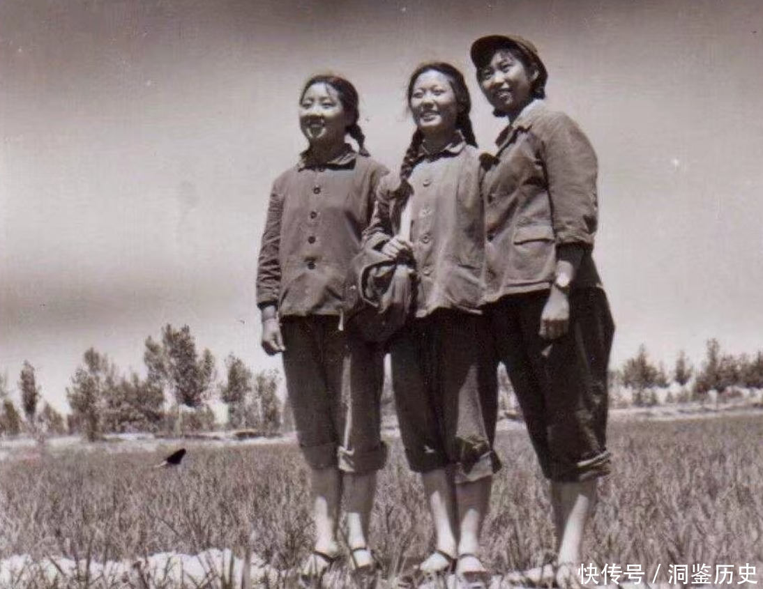 汪小菲母亲张兰：31岁出国打拼，为弟弟圆梦，65岁为儿孙卖酸辣粉 - 360娱乐，你开心就好