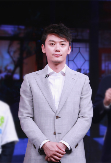 芦芳生节目爆料 片场"暴打"导演很过瘾