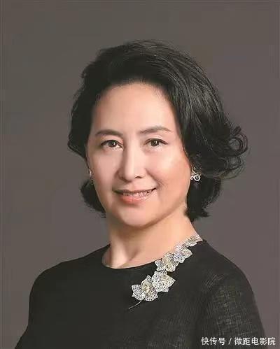 何超琼一件大衣穿了三十多年，与陈百强有关？ - 360娱乐，你开心就好