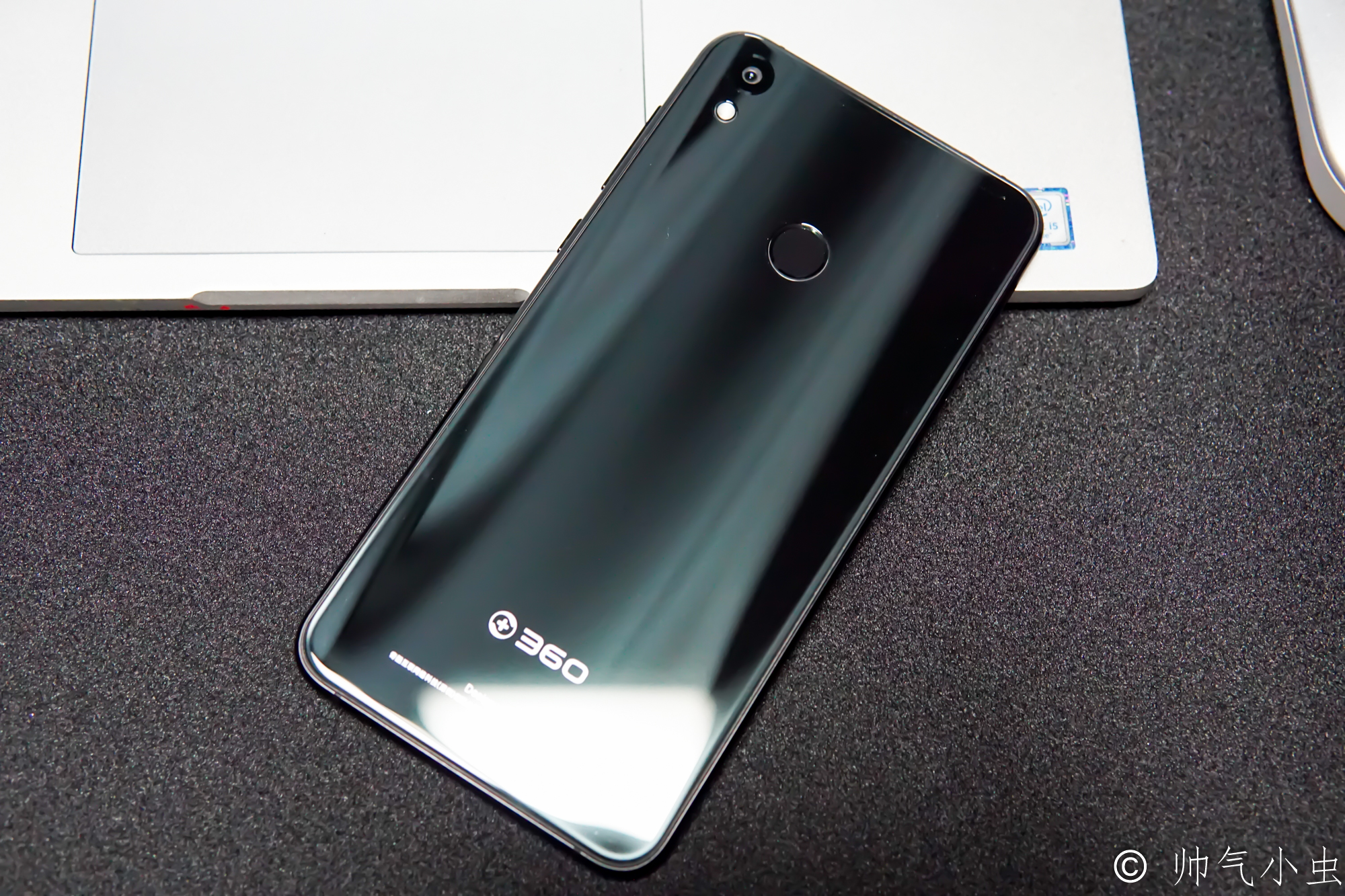 颜值升级,骁龙653 6gb,最强千元机360n5s抢先开箱