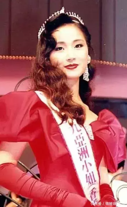 万绮雯:我最满意我有一双美腿,我更得意嫁对“鬼才”编剧陈十三 - 360娱乐,你开心就好