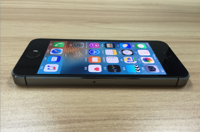 苹果【iphone 5s】 黑色 16 g a1530 国行八成新 真机实拍