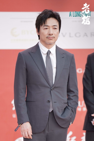 电影《老枪》中国首映口碑获赞 祖峰秦海璐周政杰亮相北影节红毯 - 360娱乐,你开心就好