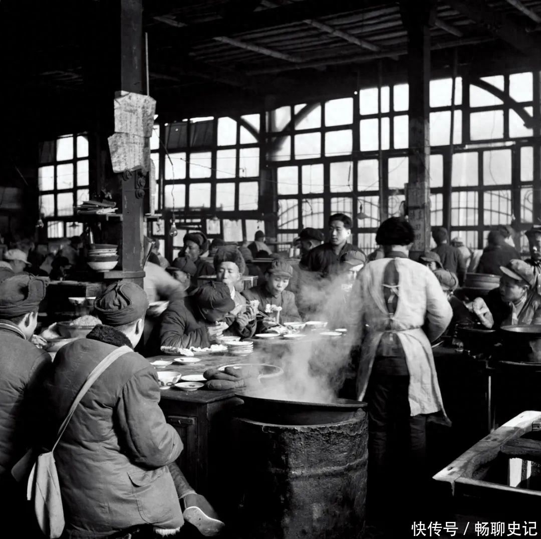 罕见老照片：50年代是什么生活水平？和想象中不一样 - 360娱乐，你开心就好