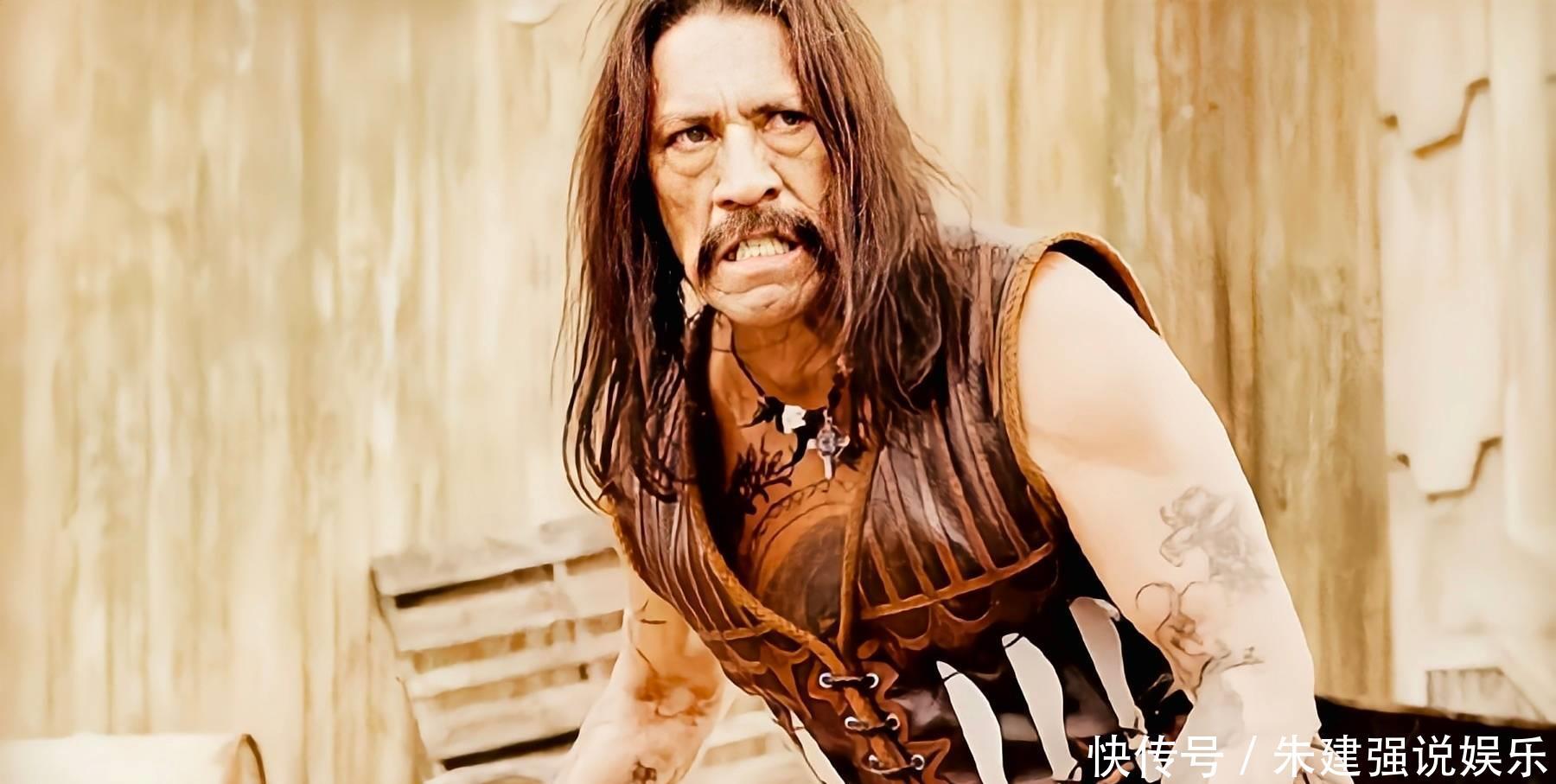 R级电影《弯刀》： 激情与动作的完美结合，尺度大胆，女主魅力四射！ - 360娱乐，你开心就好