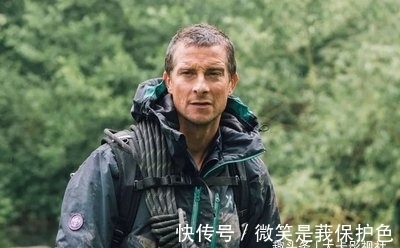 跳伞进入落基山脉腹地 第一顿晚餐竟然是一条响尾蛇 吃得津津有味