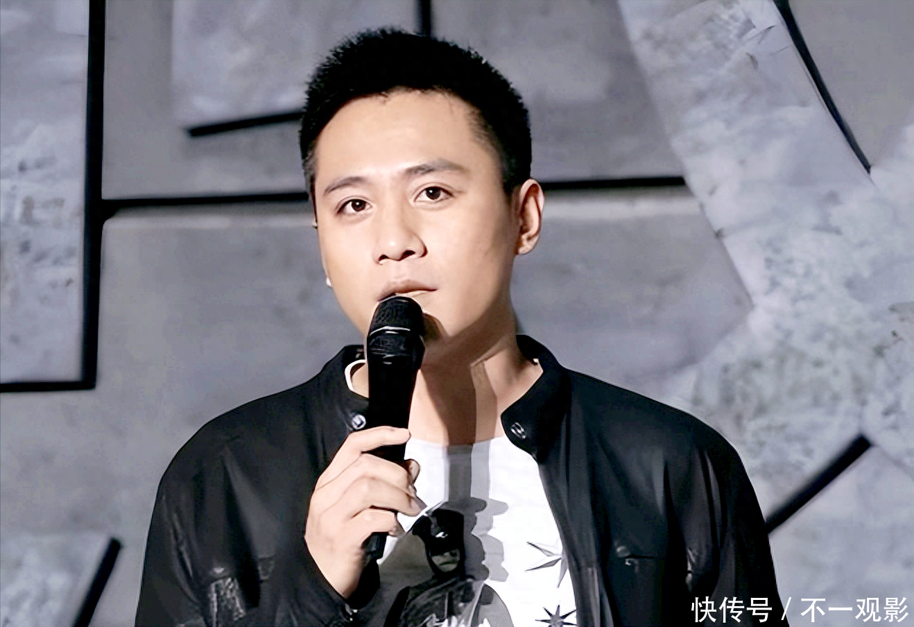 “你出名全靠和导演睡,根本不会演戏!”2002年刘烨酒后怒骂周迅 - 360娱乐,你开心就好