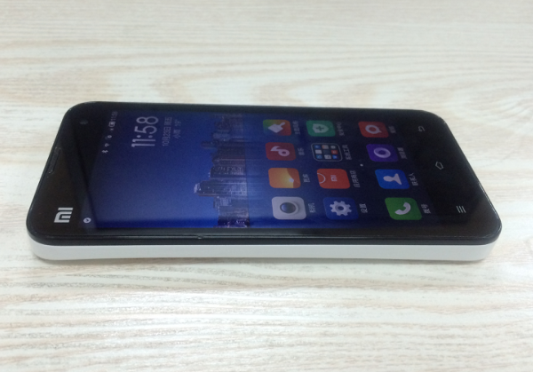 小米2s 名称:小米2sc 版本:电信3g/2g 赠品:品胜充电头品胜数据线