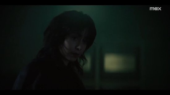 预告画面:克里斯汀·米利欧缇饰演索菲亚·法尔科内,是《新蝙蝠侠》中