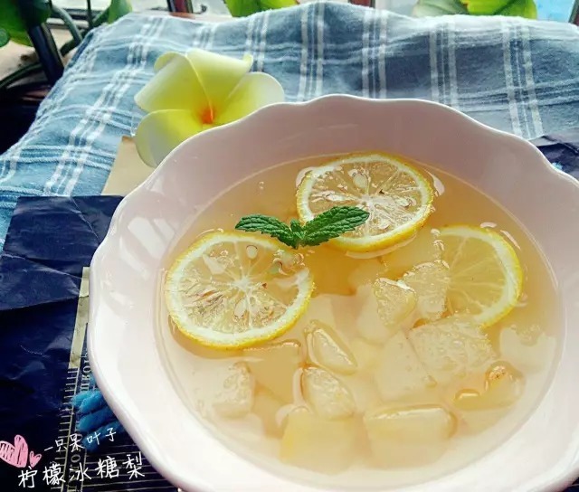 炎炎夏日,来一杯冰镇的甜汤