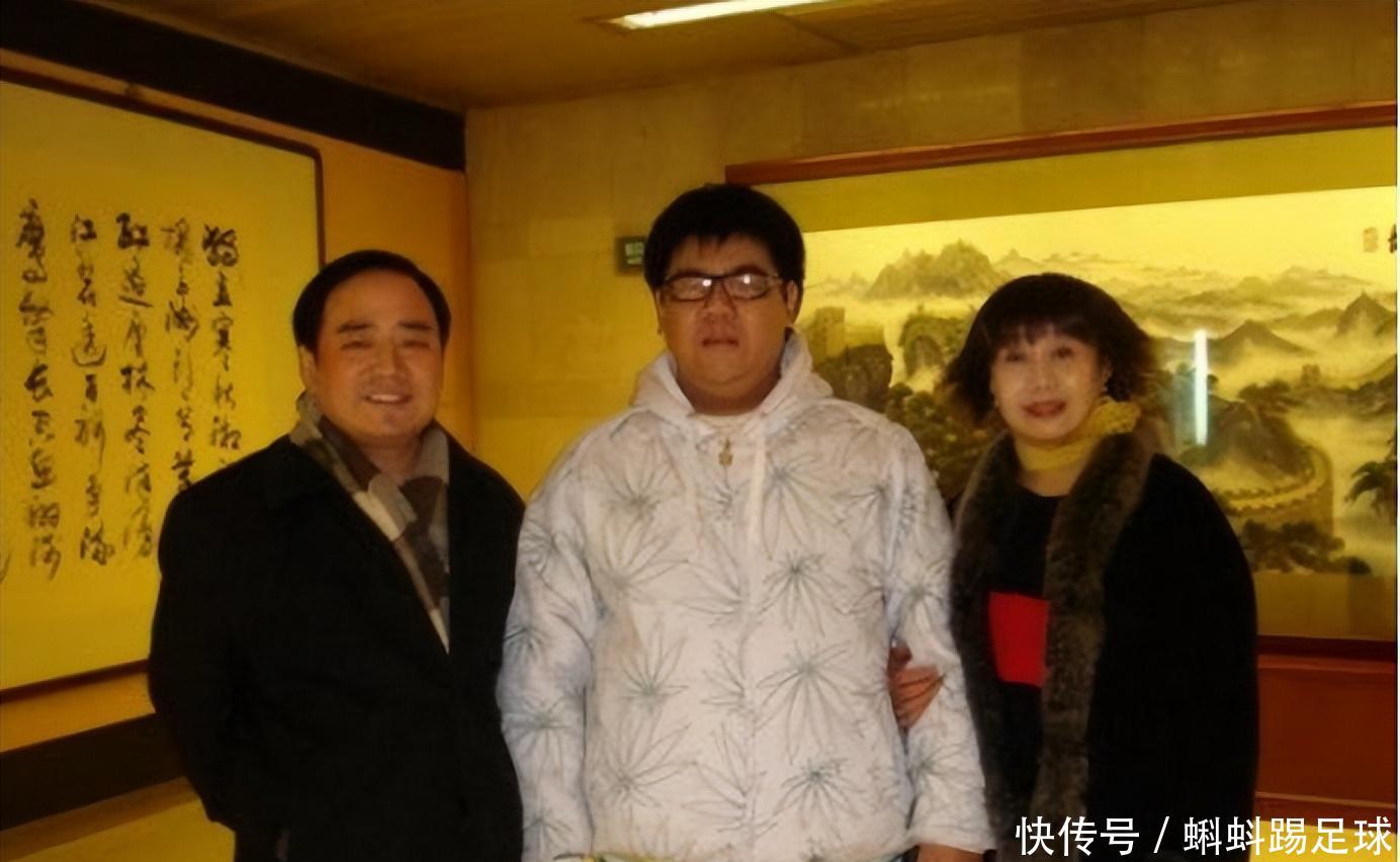 “盲人”杨光为何突然糊了,看他干的那些事,就一点都不奇怪了 - 360娱乐,你开心就好