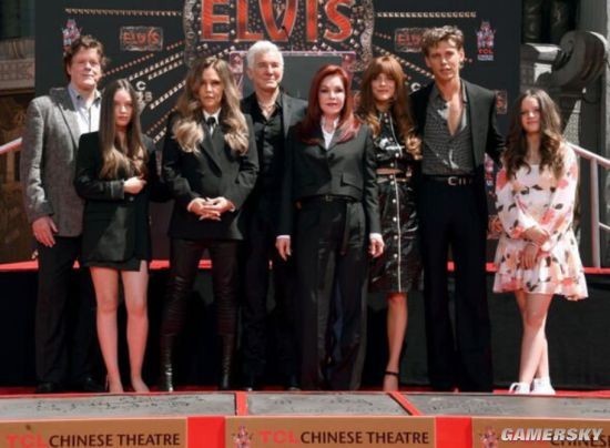 电影猫王举行庆祝仪式马斯克现任女友出席红毯