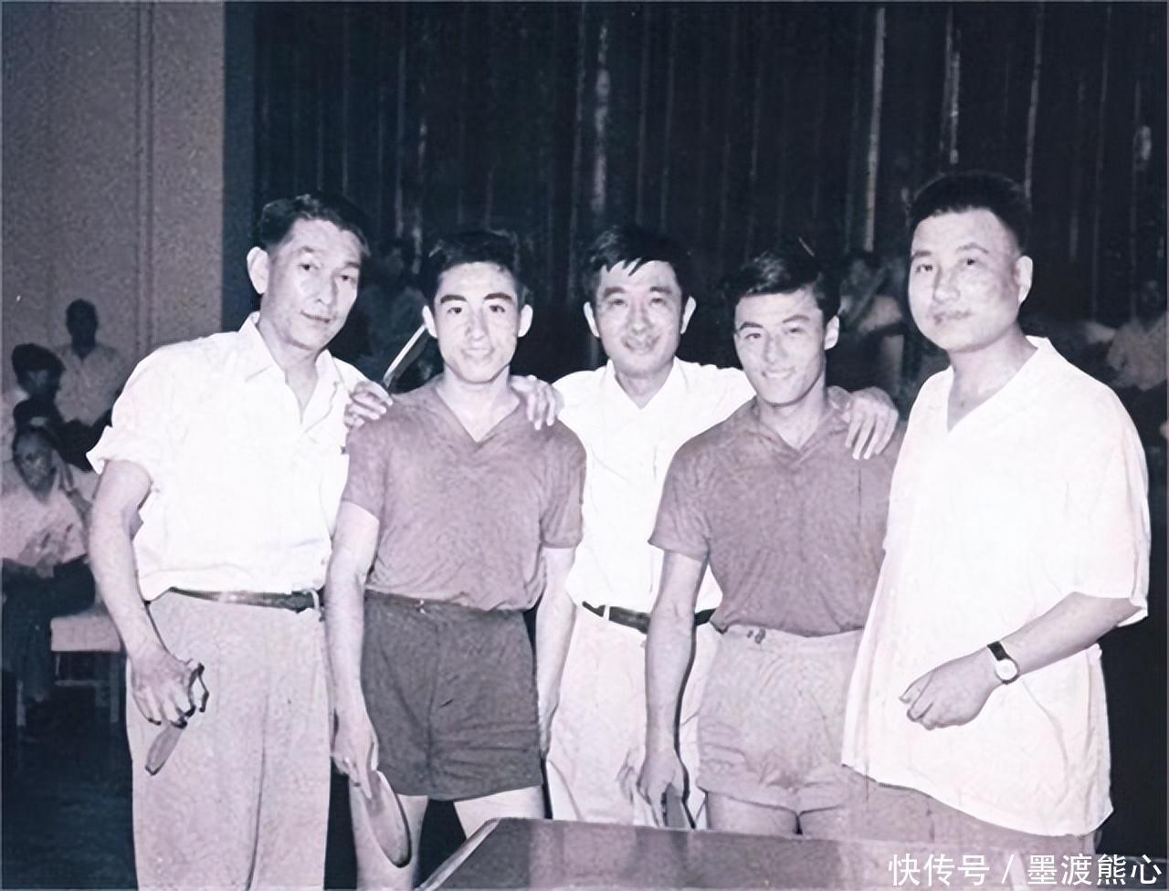 2013年庄则栋追思会：两任妻子到场，陈鲁豫悼念，曾想要安乐死 - 360娱乐，你开心就好