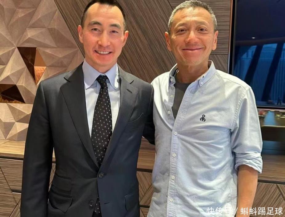 赌王儿子何猷龙近照曝光,西装革履好儒雅,杨其龙头发花白显疲态 - 360娱乐,你开心就好