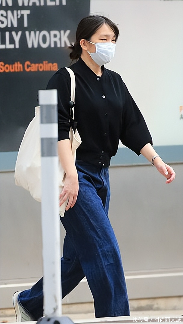 日本真子公主在纽约出街!素颜亮相太朴素了,驸马爷小室圭很宠她 - 360娱乐,你开心就好