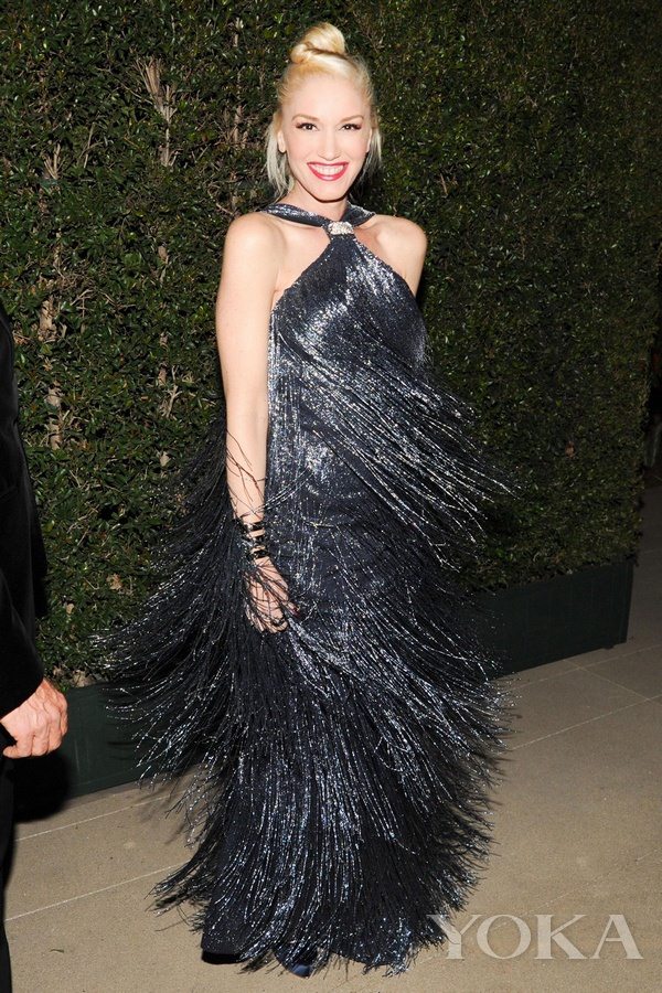 47岁时髦火辣成这样?我只服格温-史蒂芬妮