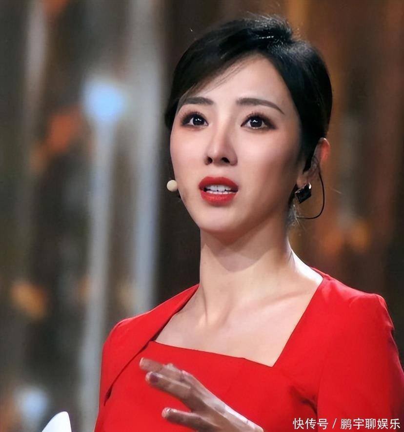 曾 9 登春晚的李思思，寒风中商演被嘲，脱下光环后活成真实模样 - 360娱乐，你开心就好