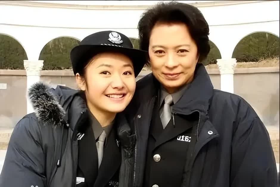 《家业》杨斯:田绛月成悲情寡妇被仇恨吞噬 激励杨紫成长 - 360娱乐,你开心就好