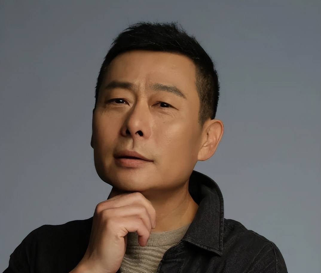 他中戏毕业下海经商，40岁回归演艺圈成国家一级演员 - 360娱乐，你开心就好