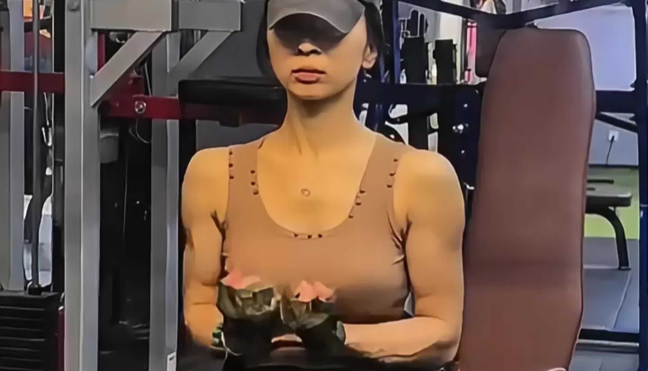 残疾女生健美赛夺冠