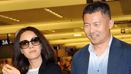 曝那英老公出轨