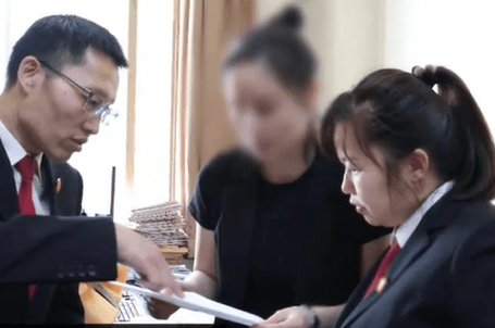 恋爱闹矛盾男友藏匿2岁小孩