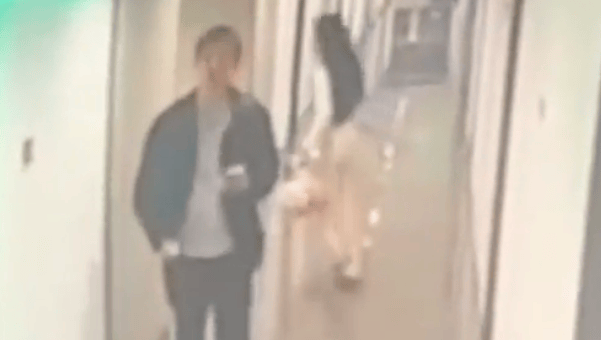 住酒店被男子尾随喷不明液体
