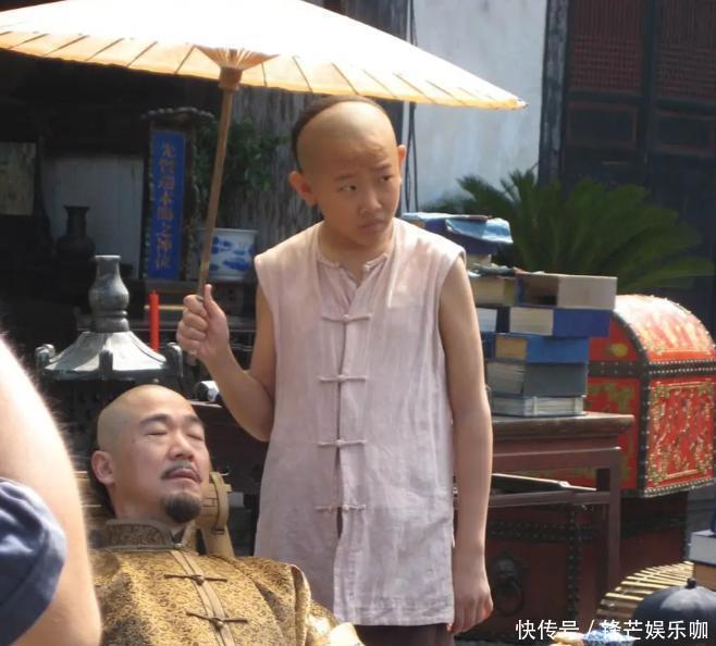 侯祥:九岁停育至今难变童颜,四十仍演童星,娶娇妻遭笑似母子 - 360娱乐,你开心就好