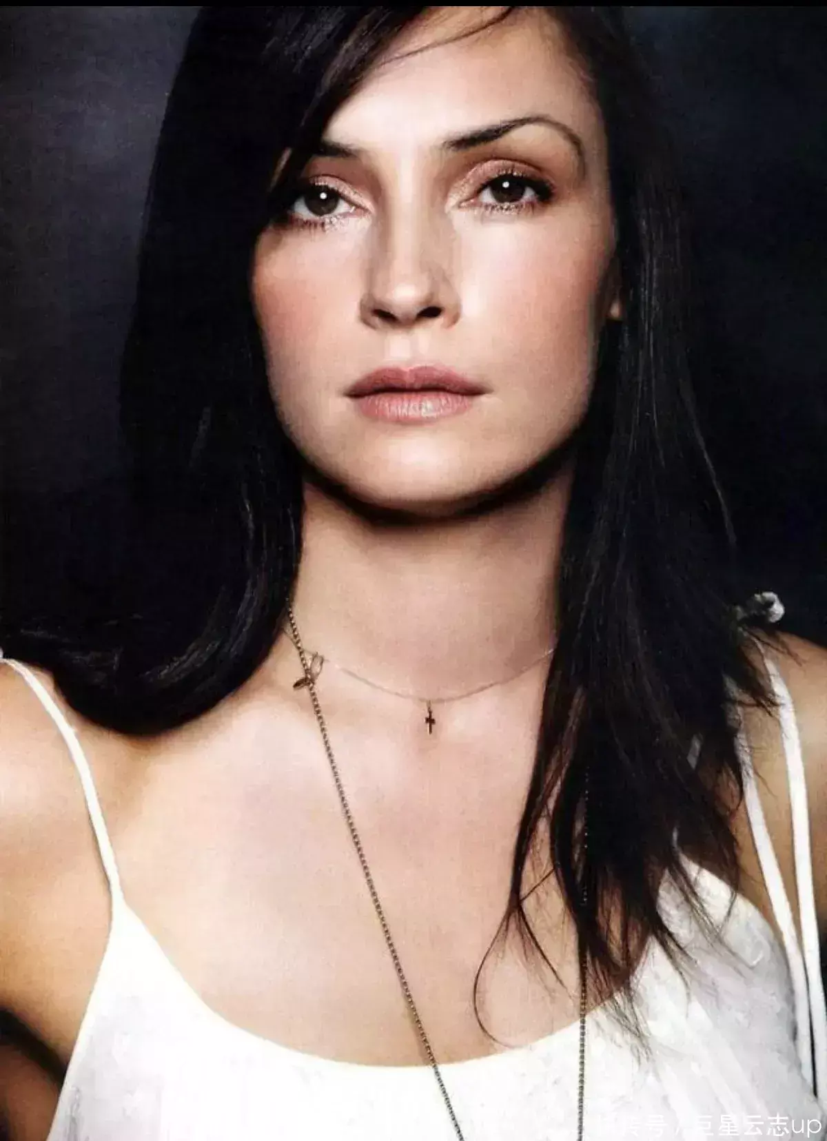 荷兰女神法米克.詹森10部影片,她饰演的邦女郎美艳性感 令人惊艳