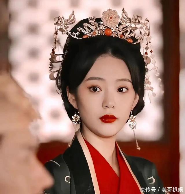 DeepSeek评全网爆火短剧女演员Top10：王小亿第二，滕泽文上榜 - 360娱乐，你开心就好