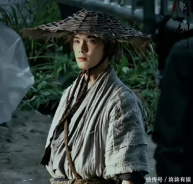 吴磊《剑来》高马尾路透好飒!意气风发少年郎,女配美得太耀眼! - 360娱乐,你开心就好