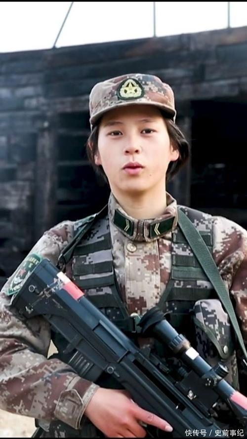 浙江"00后女枪王",因一张宣传照火遍全网,退伍后又成法学硕士