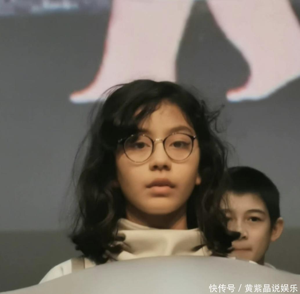 刘烨13岁儿子诺一近照曝光，组乐队在酒吧唱歌，帅气有型台风超稳 - 360娱乐，你开心就好