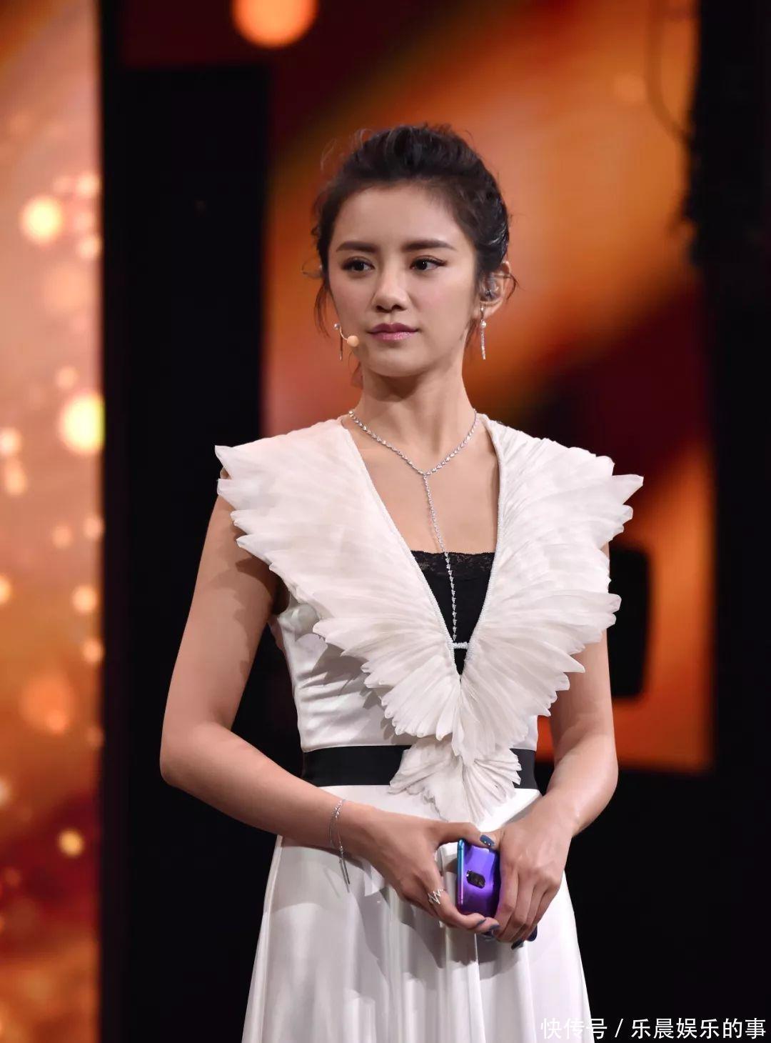 回顾伊一:从湖南永州走出的著名主持人,至今未婚她在追求什么