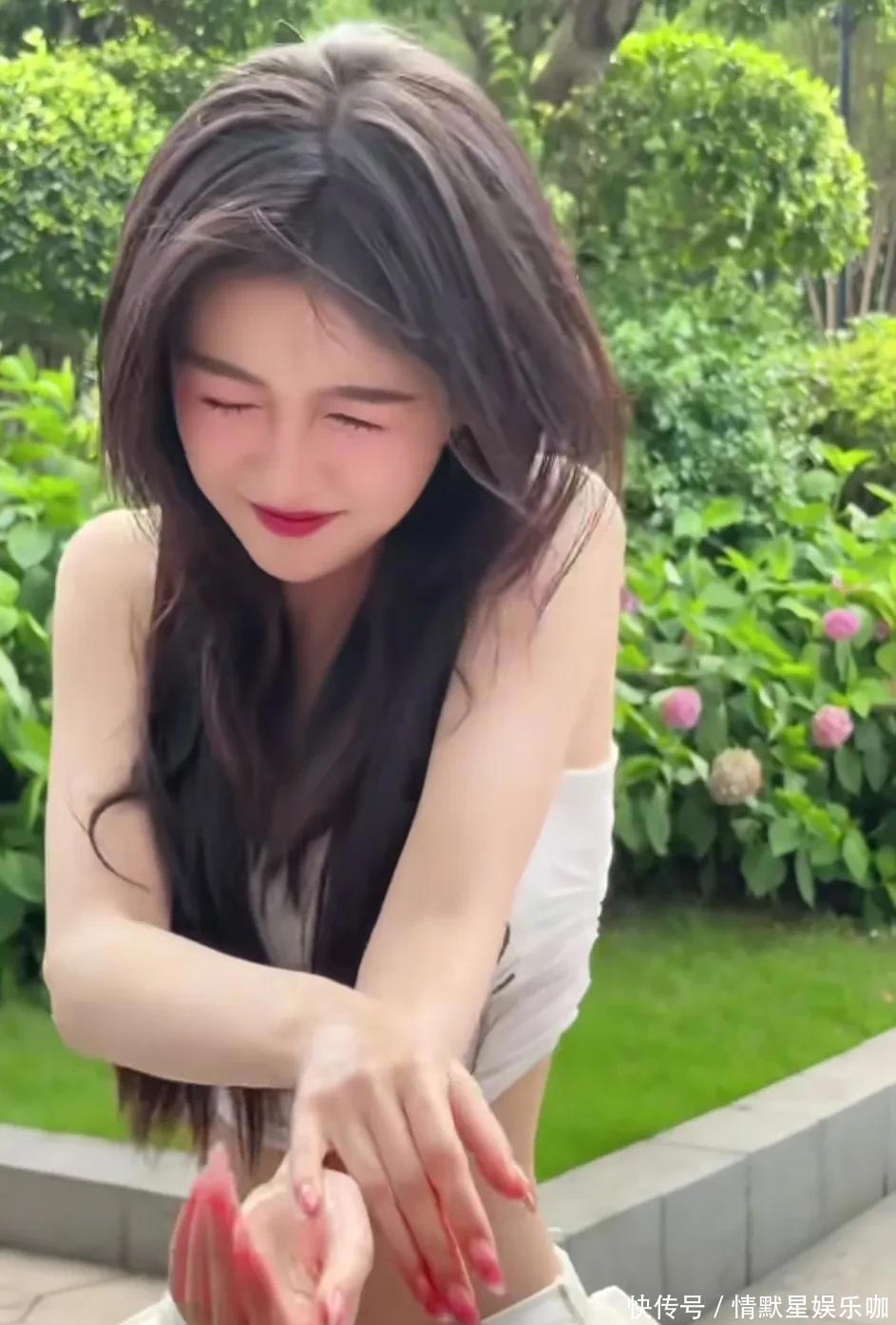 任绵绵,新晋车模颜值女神,生气时模样超萌 - 360娱乐,你开心就好
