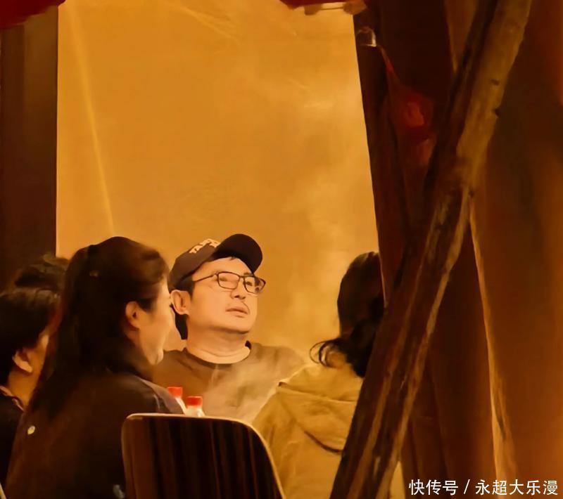沈腾大年初八在海南宴客,妻子王琦素颜出镜胖又圆,儿子已8岁了 - 360娱乐,你开心就好
