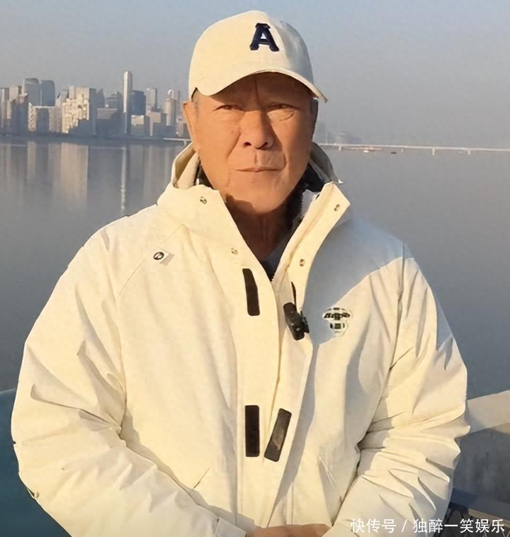 李修贤现状：73岁老到认不出，住3层豪华别墅，3个混血外孙很可爱 - 360娱乐，你开心就好