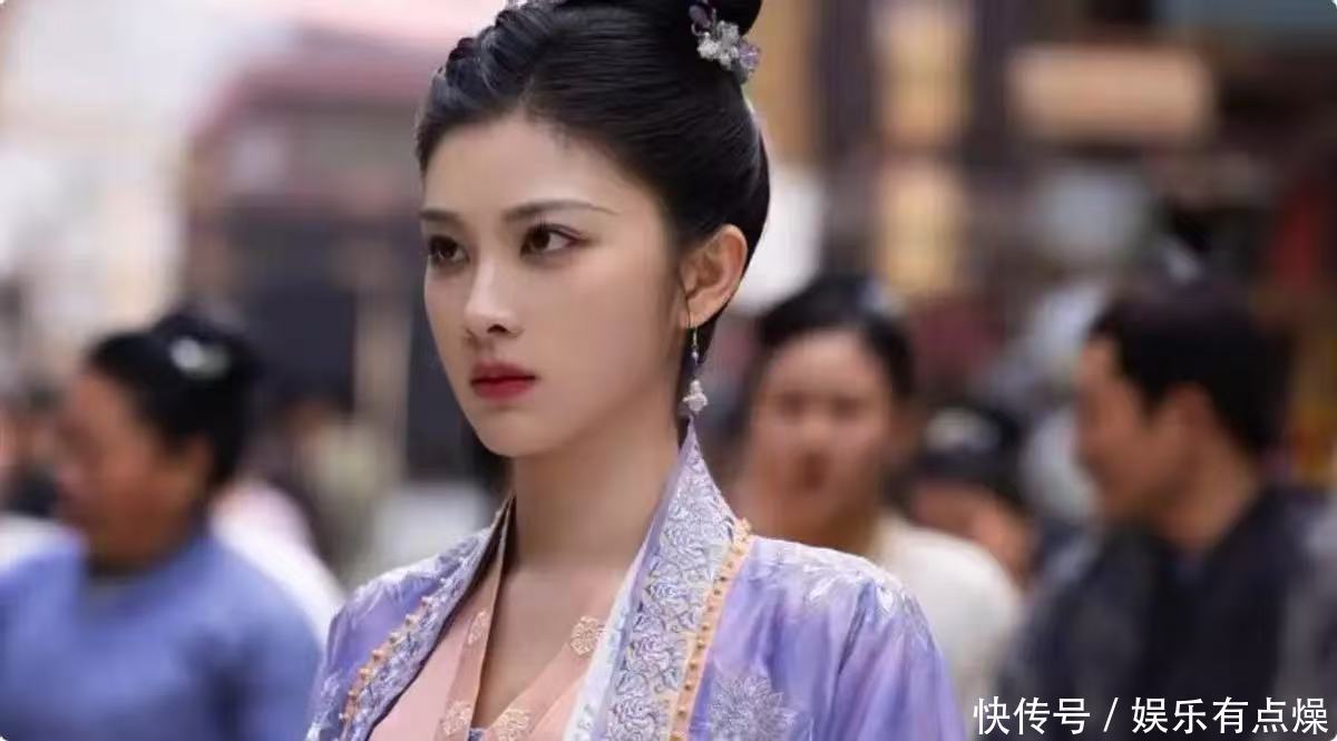 《许我耀眼》孙思唯饰演者,王伊瑶资料曝光,演技多次圈粉网友 - 360娱乐,你开心就好