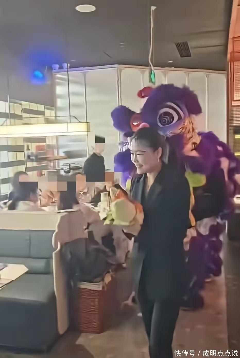 汪小菲马筱梅添贵子,麻六记门店梦幻联动,每桌一份添喜小礼物 - 360娱乐,你开心就好