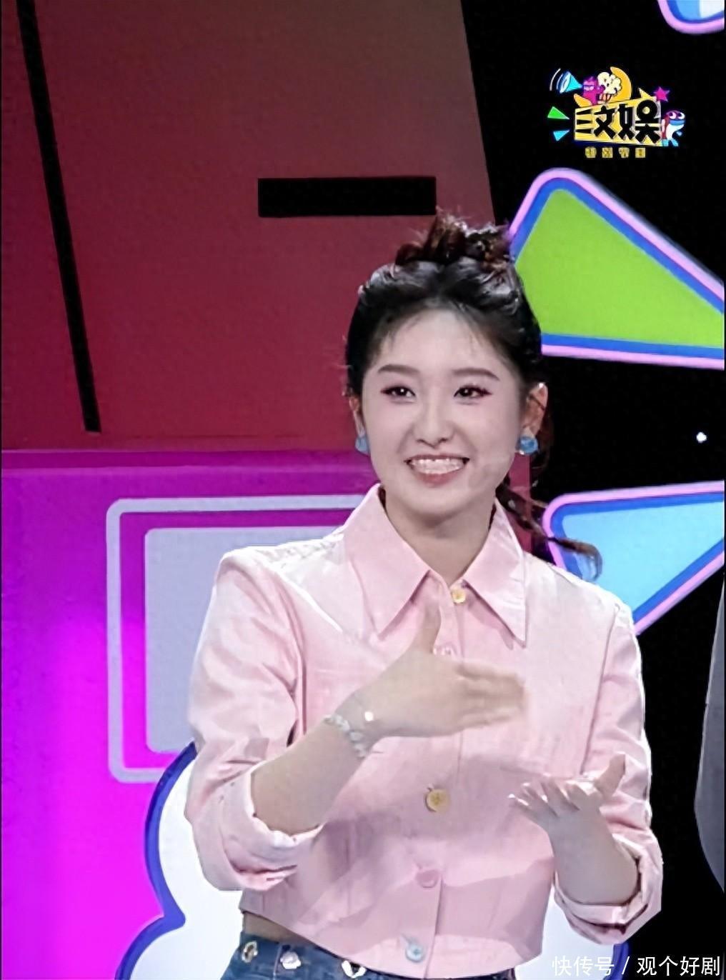 严尚嘉:央视三套的新星,脱口秀女神《三文娱》掀起热潮! - 360娱乐,你开心就好