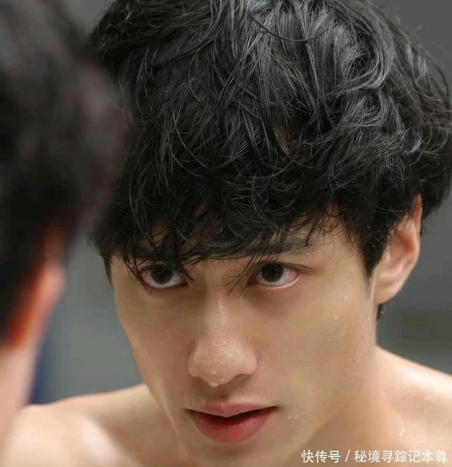 《九龙城寨》35岁刘俊谦出场才知道什么是型男什么是玩世不羁。 - 360娱乐,你开心就好