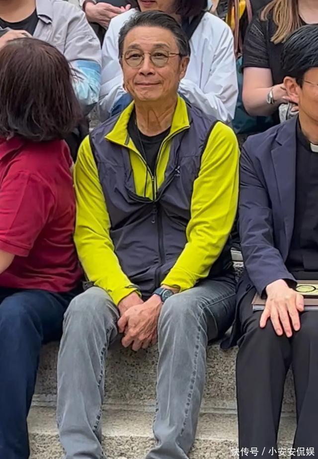 76岁刘松仁近况引担忧!步履蹒跚现秃斑健康状态引关注 - 360娱乐,你开心就好
