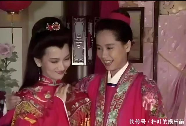 61岁叶童登上春晚,30多年后,才发现银发“许仙”的帅有多高级 - 360娱乐,你开心就好