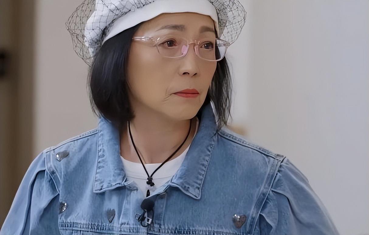 苑琼丹的演技获赞誉,林正英与她关系良好,社会地位受认可 - 360娱乐,你开心就好